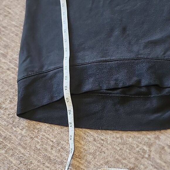 Lululemon- sweater - Picture 3 of 4